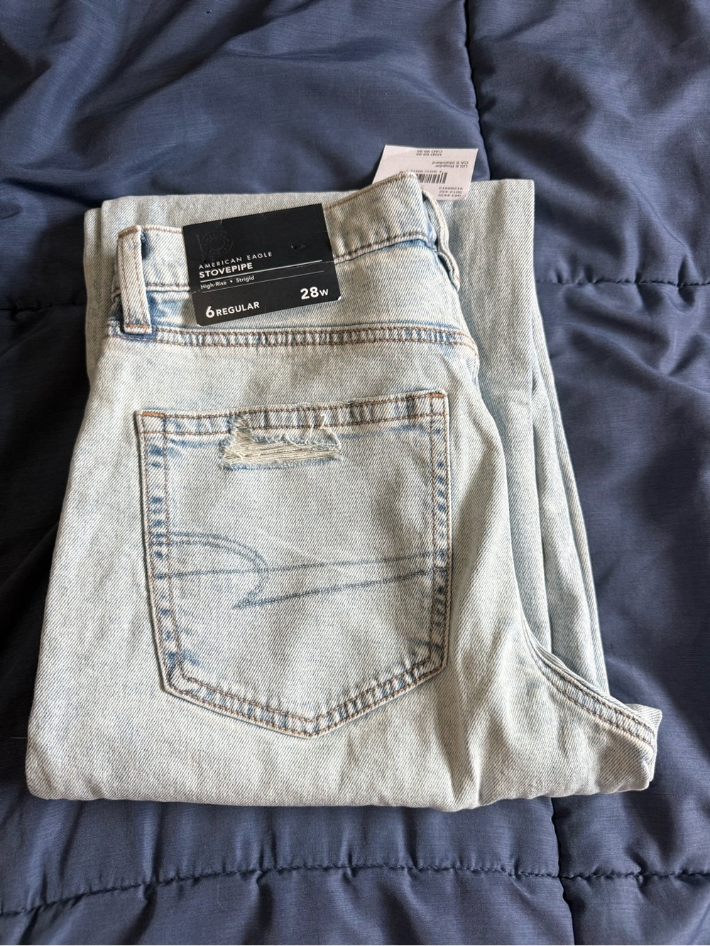 American Eagle Outfitters Light Wash Stovepipe women’s Jeans - Pale Blue